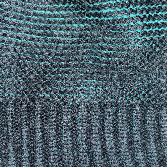 Unbranded Toboggan Green and Black - Picture 2 of 5